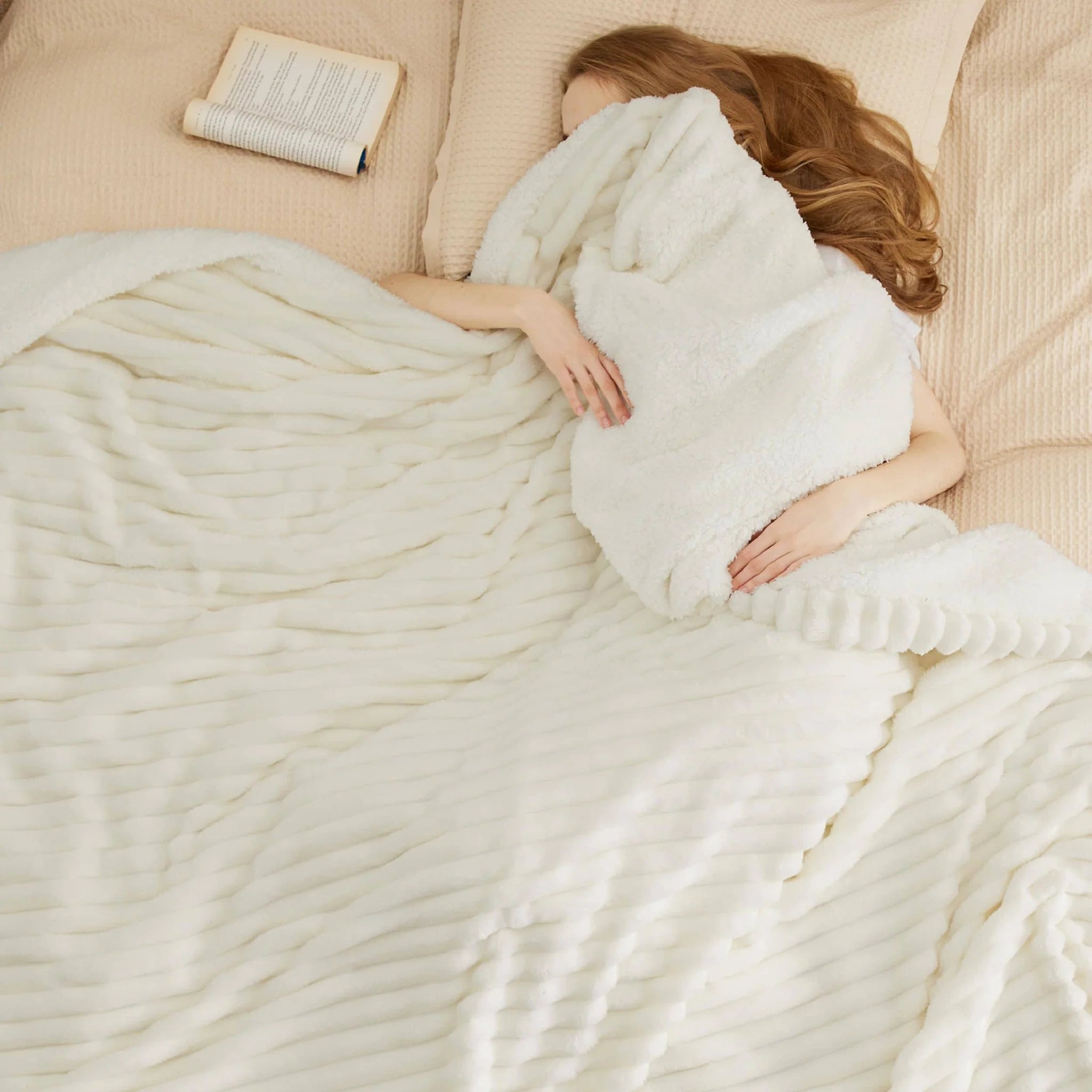 PureSnooze Signature Sherpa Blanket – Reversible Plush Design for Everyday Comfort